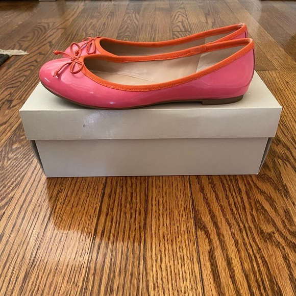 Banana Republic Flats - Picture 3 of 5